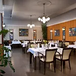 ホテル タトラ 4*