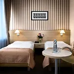タトラ