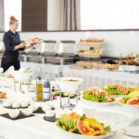 Tatra Hotel 4*