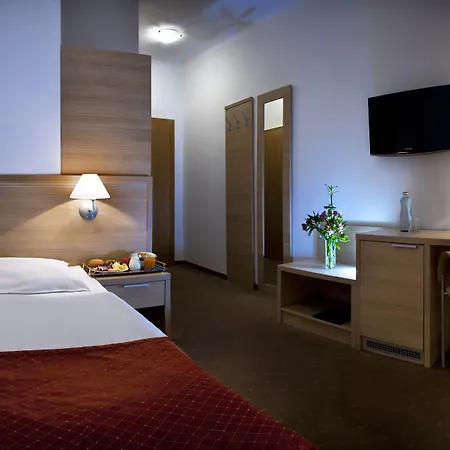 Tatra 4* Μπρατισλάβα