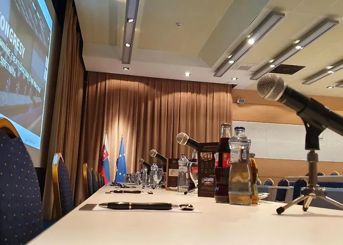 ホテル タトラ 4*